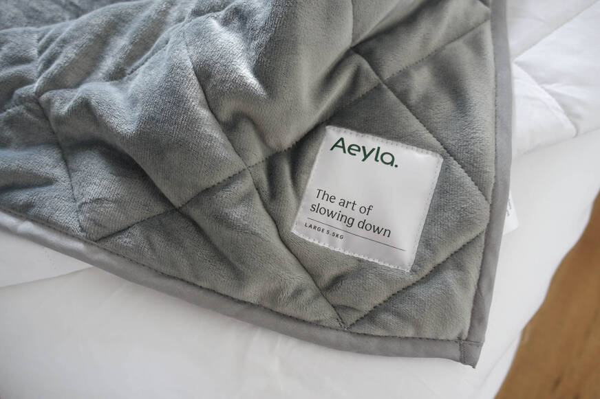 aeyla mela air weighted blanket